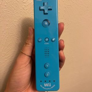 Wii Game Remote - barely used